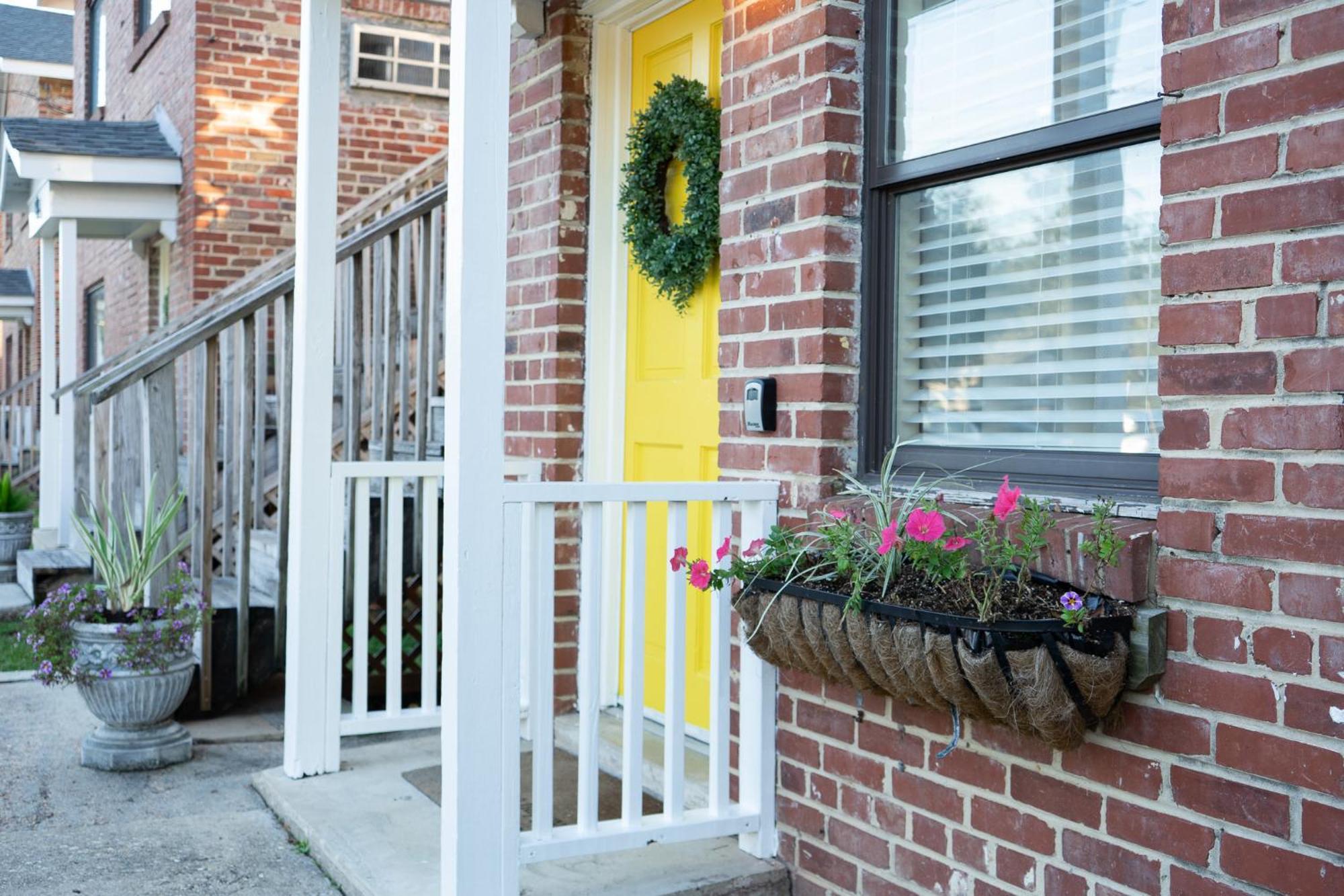 The Flats On Florida St - Super Comfy 2-Bedroom Apartments Mobile Exterior foto