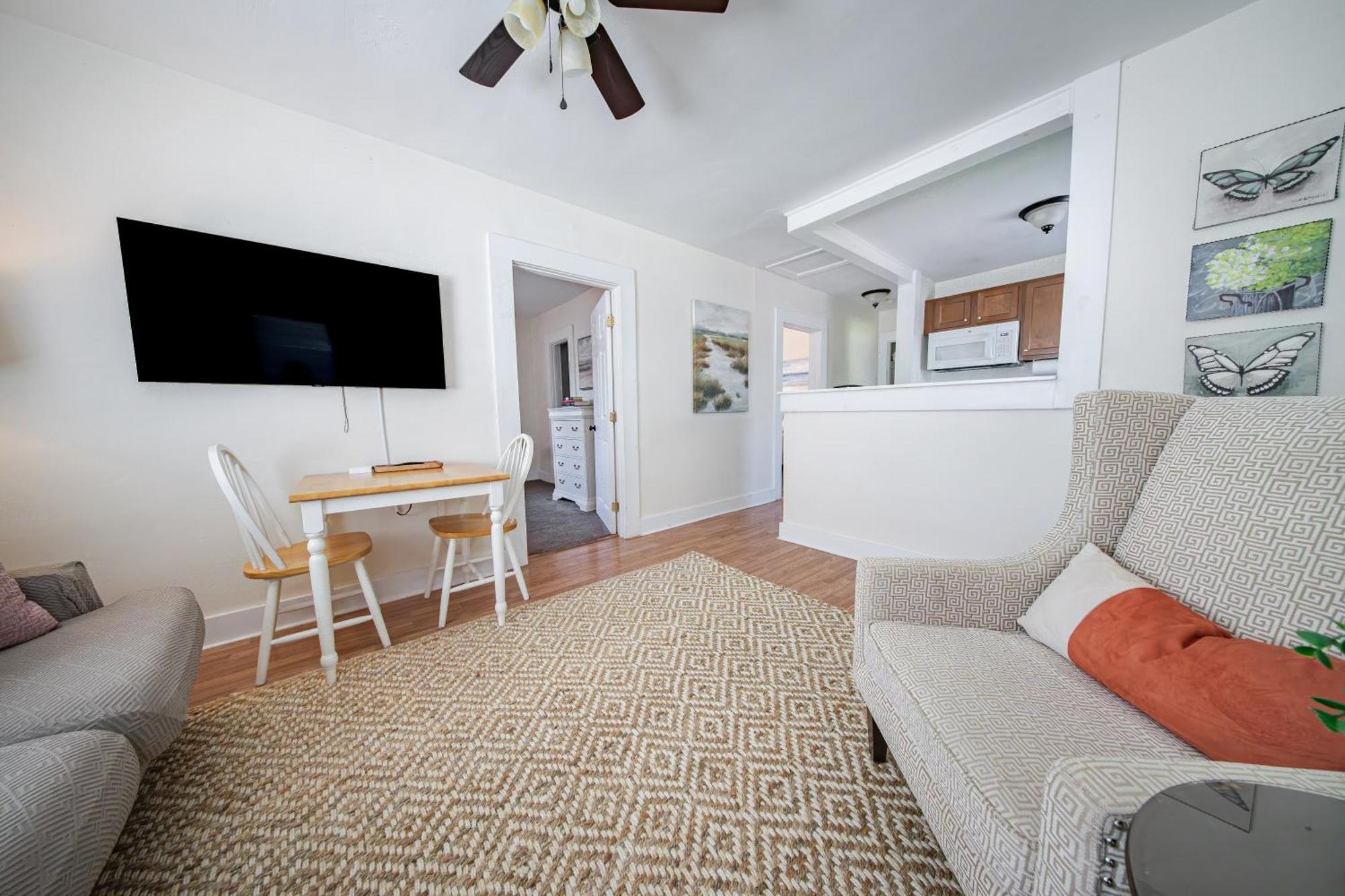 The Flats On Florida St - Super Comfy 2-Bedroom Apartments Mobile Exterior foto
